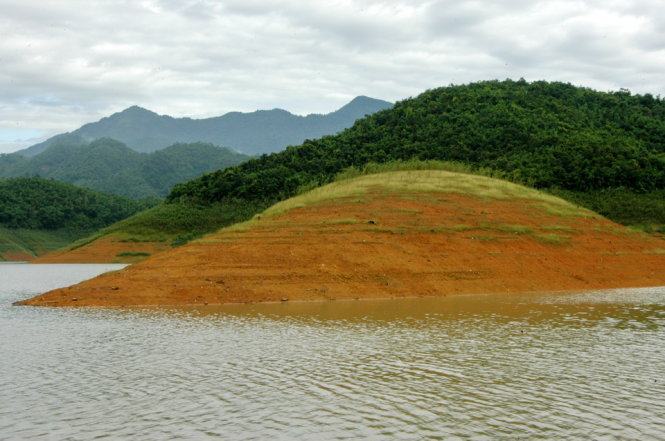 ​Rong chơi cửa ngàn 