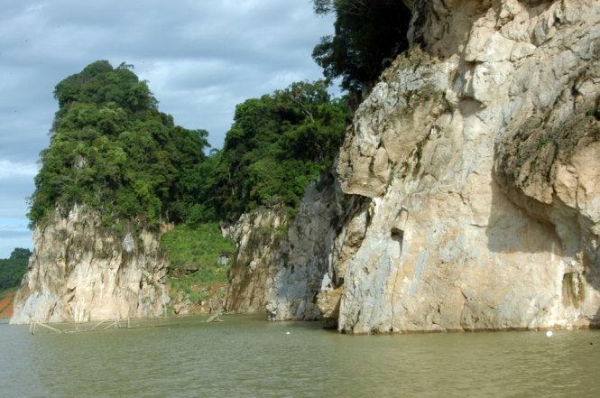 ​Rong chơi cửa ngàn 