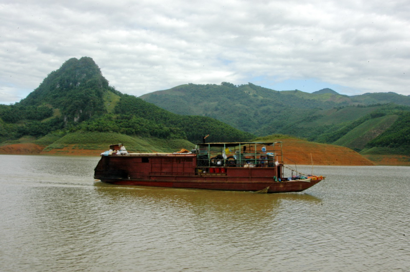 ​Rong chơi cửa ngàn 