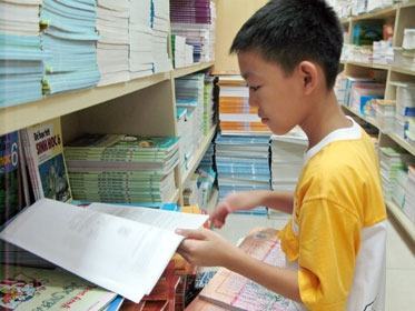Sách giáo khoa cũng “đồng phục”