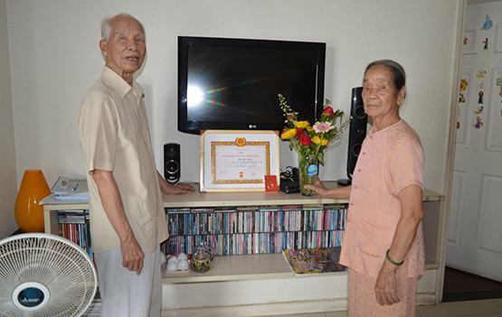 Kỷ niệm Ngày gia đình Việt Nam 28-6 : Bài cuối: Tình “gừng cay muối mặn”!