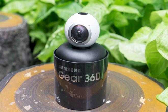 Samsung Gear 360 – camera đa năng giá 7 triệu đồng