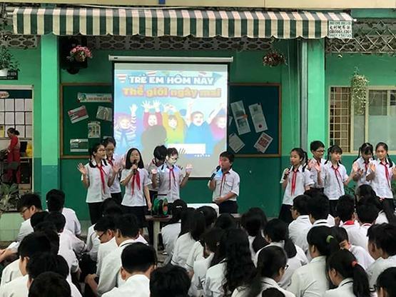 Học sinh tiểu học tiếp cận Luật Trẻ em