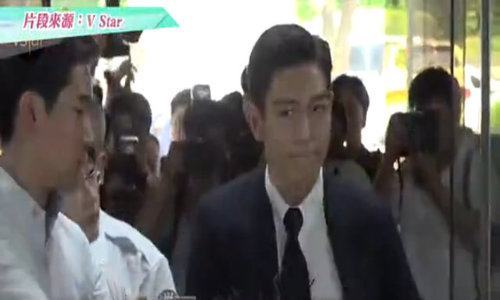 T.O.P khai sử dụng cần sa vì bị bạn gái dụ dỗ