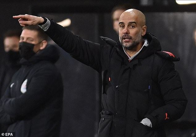 Sao Man City đòi ‘ăn 4’, Pep Guardiola lập tức chỉnh sửa