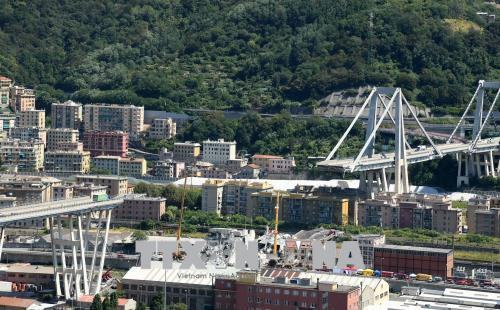 Thảm họa sập cầu tại Italy: Thủ tướng Conte ban bố tình trạng khẩn cấp