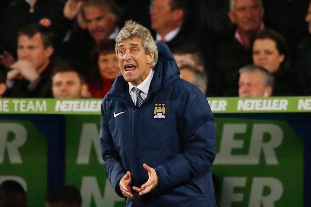 Sắp thành cựu vương, Pellegrini đổ lỗi cho trọng tài