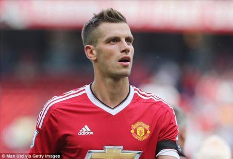 Schneiderlin: “Tôi cảm thấy mình như robot khi ở M.U”