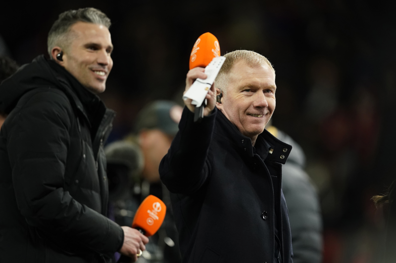 Scholes: Hãy chờ xem, M.U có thể giành cú ăn 4!