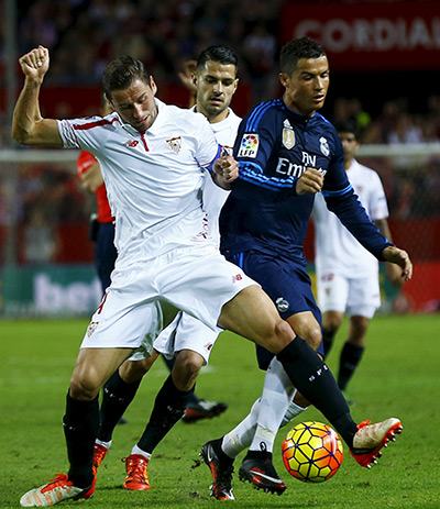 schuster-cristiano-ronaldo-khong-hop-voi-vi-tri-trung-phong