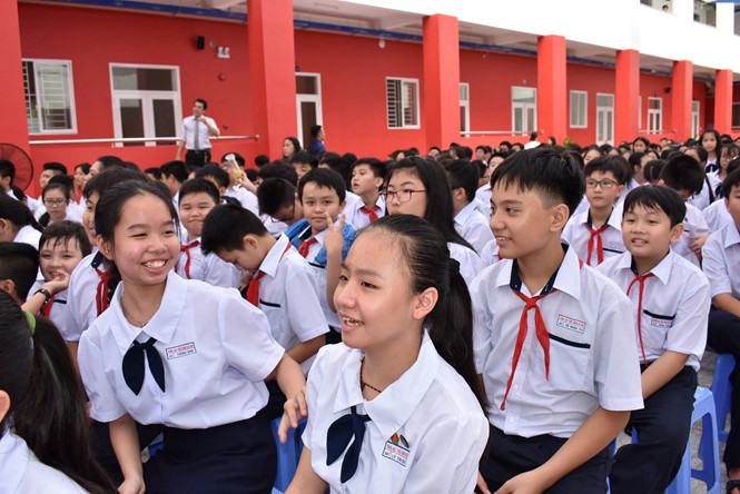 Sẽ trình chính sách giảm học phí bậc THCS vào tháng 12