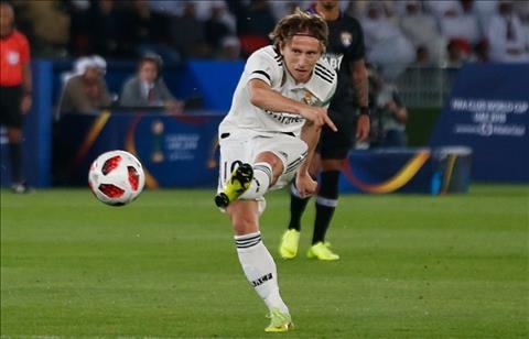 Sếp Milan khẳng định không có ý định chiêu mộ Modric