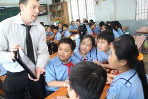 SGK ngoại ngữ ở trường phổ thông: Biên soạn cách nào cho chuẩn?