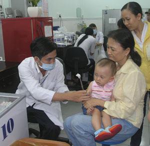 “Siết” các cơ sở tiêm vaccine cho trẻ