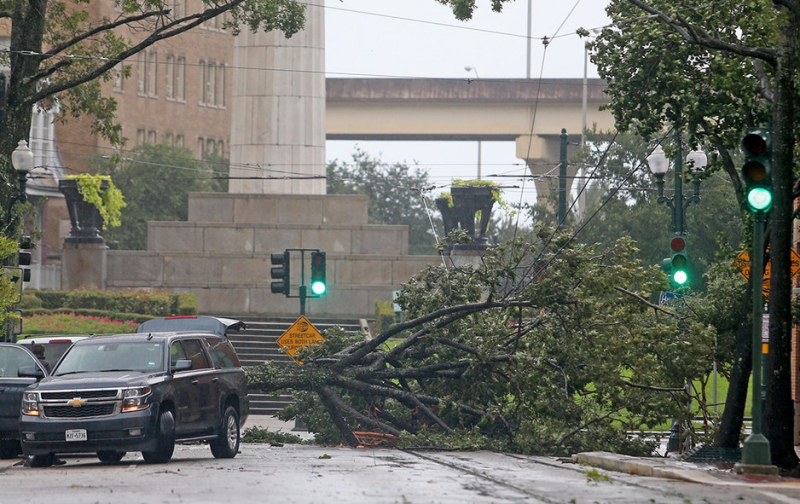 Siêu bão Ida đổ bộ, bắt đầu tàn phá ở Mỹ - ảnh 4