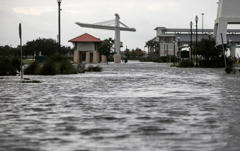 Siêu bão Ida đổ bộ, bắt đầu tàn phá ở Mỹ - ảnh 5