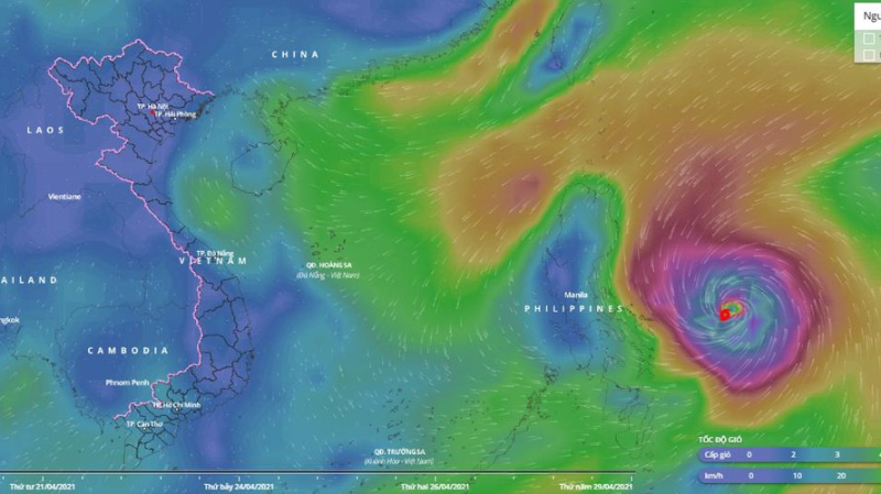 Siêu bão Surigae gây gió mạnh, sóng lớn trên Biển Đông