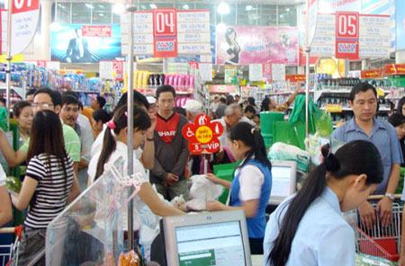 Siêu thị ào ạt khuyến mãi mừng Đại lễ