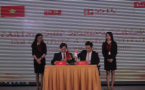 Ký kết đưa chương trình luyện thi Singapore về Việt Nam