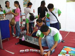 Sinh viên chung tay chống biến đổi khí hậu