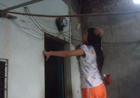 Sinh viên, công nhân méo mặt hậu tăng giá điện