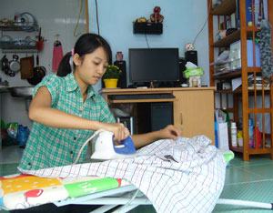 Sinh viên “đổ xô” tìm việc làm thêm