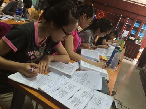 Ngày hội việc làm cho sinh viên ngành kinh tế