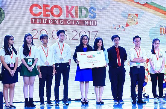 CEO KIDS tặng gần 50 triệu đồng cho trẻ em nghèo