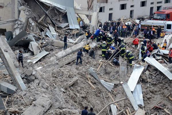 Sở cảnh sát miền Đông Nam Thổ Nhĩ Kỳ bị đánh bom