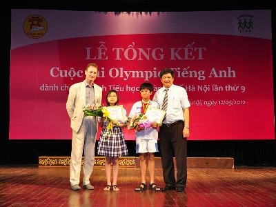 Sở GD&ĐT trao giải cuộc thi Olympic Tiếng Anh
