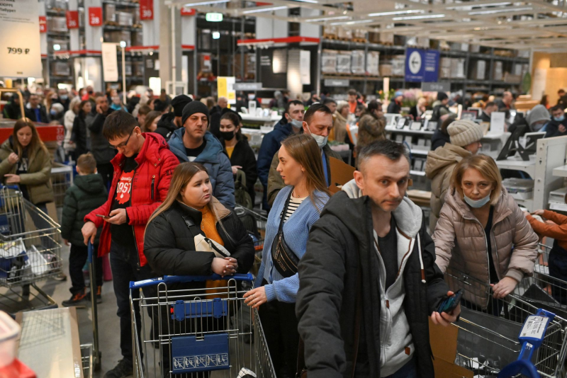 Sóng thần kinh tế lan rộng từ xung đột Ukraine - ảnh 1