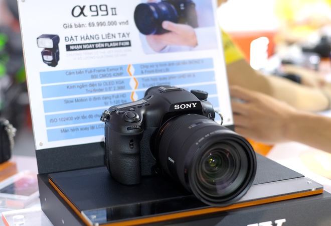 Sony Alpha A99 II về Việt Nam giá 70 triệu đồng