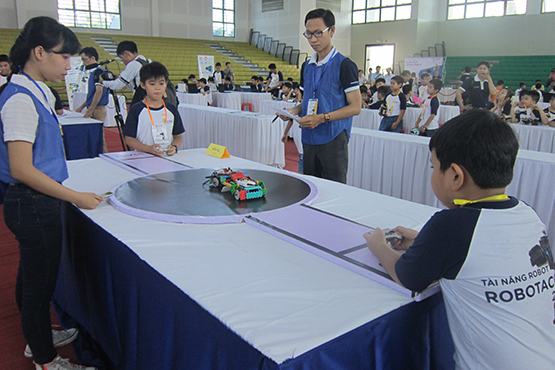 Giáo dục STEM trong trường như hoạt động ngoại khóa