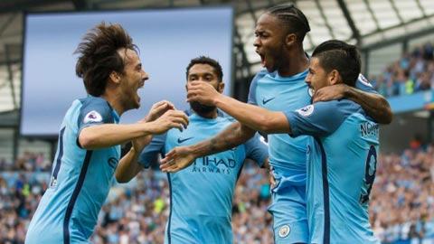 Sterling hạnh phúc vì được “tái sinh”, Guardiola không lo mất Aguero