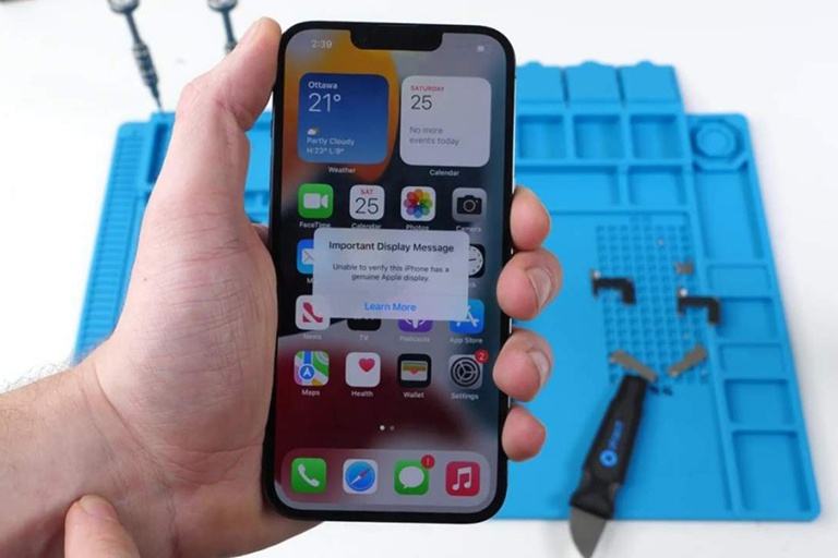 Sửa chữa màn hình iPhone 13 từ bên thứ ba sẽ làm hỏng Face ID