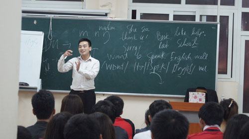 “Xóa mù” tiếng Anh cho sinh viên