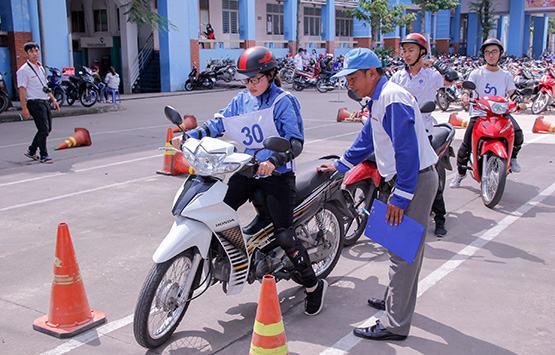 Hơn 500 sinh được trang bị kỹ năng an toàn giao thông