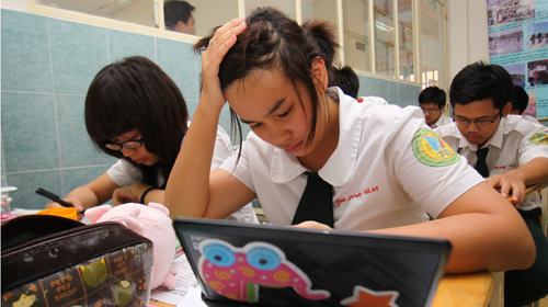 Tài liệu ôn thi tốt nhất là sách giáo khoa