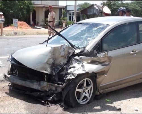 Tai nạn giao thông liên hoàn, 7 người bị thương