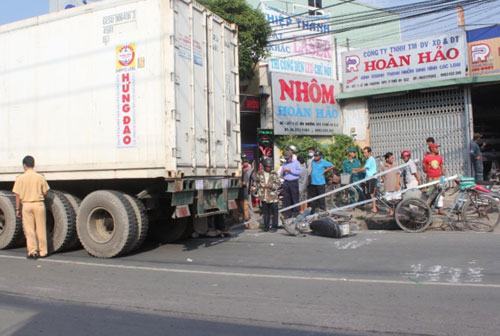 Tai nạn giao thông, một người bị xe container cán chết
