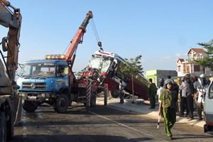 Tai nạn giao thông nghiêm trọng làm 4 người thương vong