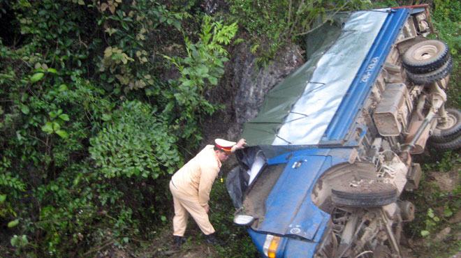 Tai nạn ôtô liên hoàn, 5 người chết