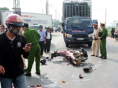 Tai nạn thương tâm, cả gia đình tử nạn