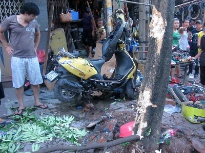 Tài xế chưa có bằng, lái ‘xe điên’ gây tai nạn