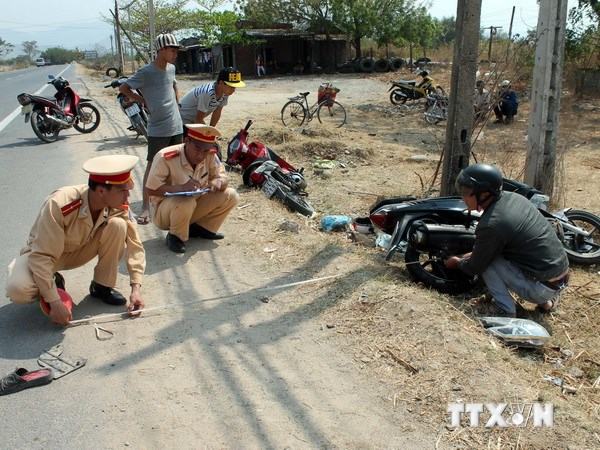 Tạm giam lái xe gây tai nạn làm chết ba mẹ con ở Hà Nội