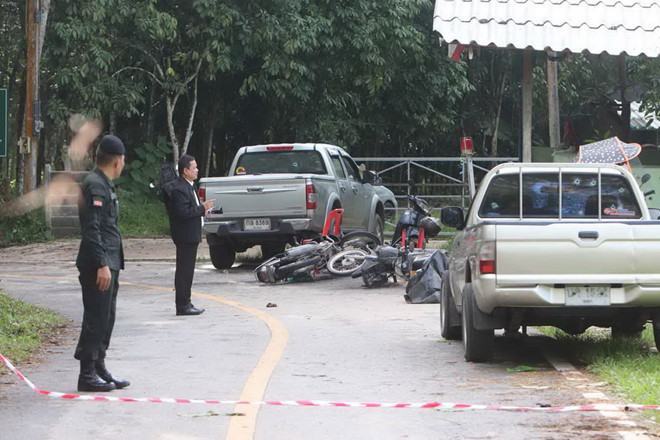 Lực lượng an ninh bảo vệ hiện trường sau vụ tấn công /// Ảnh chụp màn hình Bangkok Post