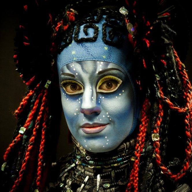 Hóa trang của một nghệ sĩ xiếc trong vở&nbsp;Toruk - The first flight