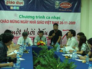 Tặng 5 căn nhà cho giáo viên nghèo