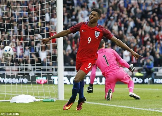 Tăng lương gấp 16 lần, MU trói chân thành công Rashford