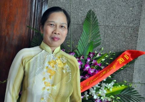 Tặng một rổ khoai lang cho cô giáo nhân 20/11